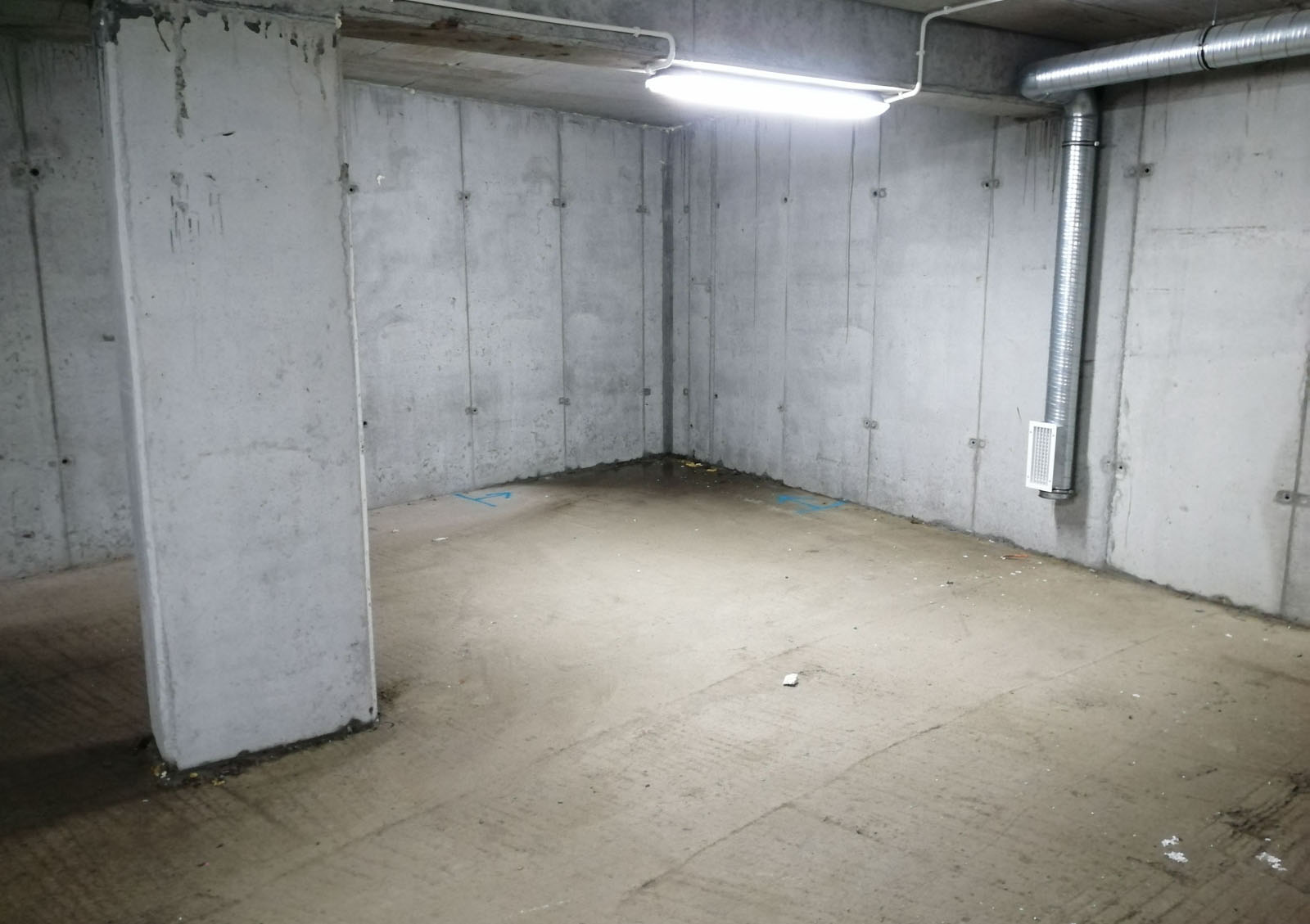 INIEKCJA STYKU PŁYTY FUNDAMENTOWEJ ZE ŚCIANĄ